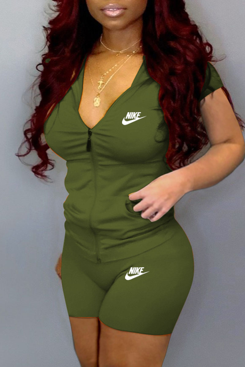 Army Green Fashion Sportswear Print Split Joint Hooded Collar Short Sleeve Two Pieces
Army Green Fashion Sportswear Print Split Joint Hooded Collar Short Sleeve Two Pieces
