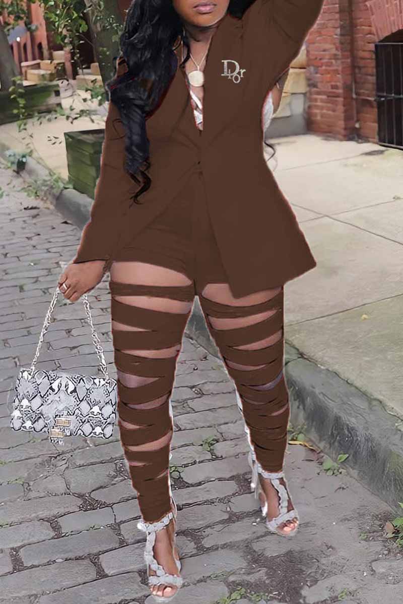 Coffee Elegant Letter Ripped Turn-back Collar Long Sleeve Two Pieces
Coffee Elegant Letter Ripped Turn-back Collar Long Sleeve Two Pieces