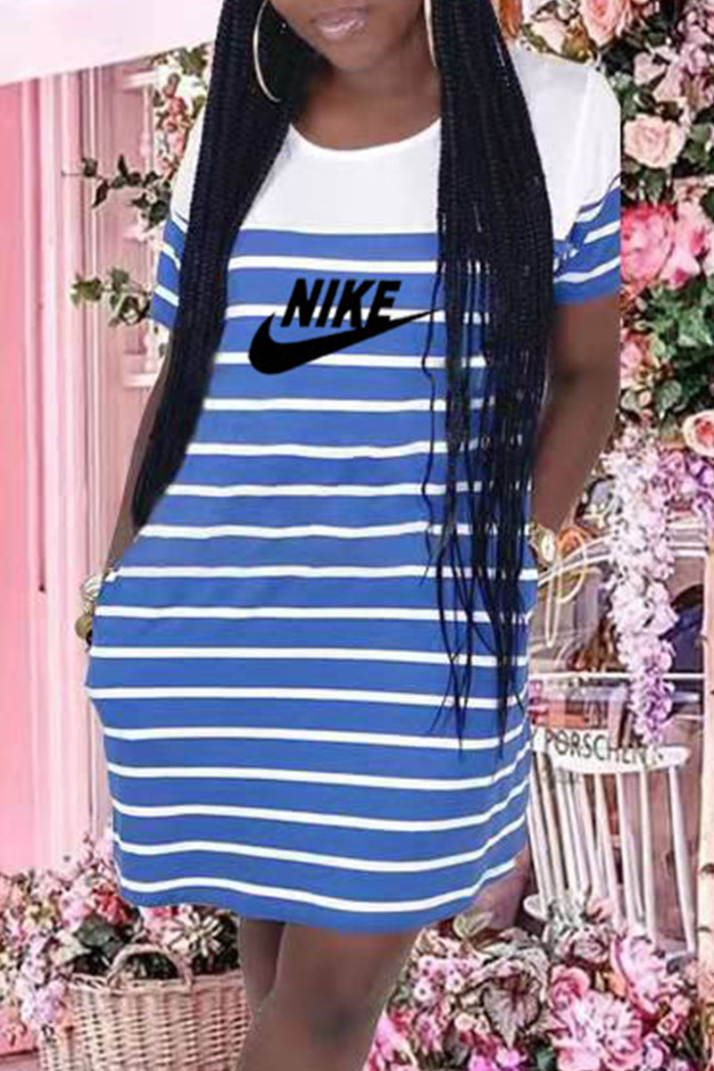 Deep Blue Fashion Casual Striped Split Joint O Neck One Step Skirt Dresses
Deep Blue Fashion Casual Striped Split Joint O Neck One Step Skirt Dresses