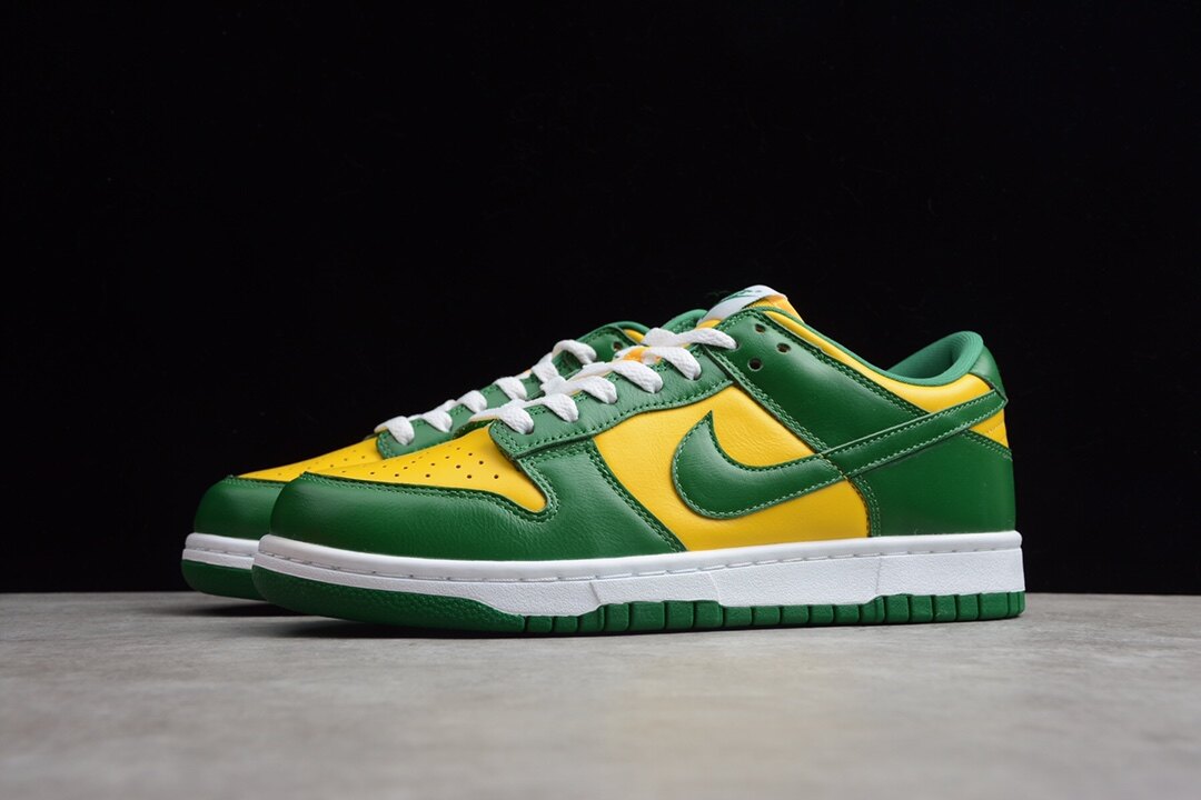 Titolo  Shop Nike Dunk Low SP «Brazil» here at Titolo