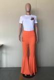 Pantaloni con taglio a stivale solido drappeggiato asimmetrico alto con elastico arancione