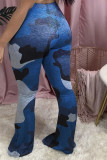 Pantalones con corte de bota de camuflaje con estampado alto y bragueta elástica azul