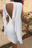 Белые мини-платья с разрезной цепочкой без рукавов в Европе и Америке с V-образным вырезом