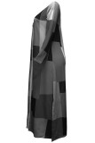 Schwarze, lässige, elegante Strickjacke aus Twill-Satin mit Karomuster und Bateau-Ausschnitt