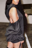 Zwarte mode sexy volwassen effen rugloze kraag met capuchon en lange mouwen Mini-jurk met lange mouwen