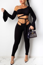 Schwarze sexy Spandex-Twill-Satin-einteilige, durchbohrte, ausgehöhlte Hose, einschultrige, lange Ärmel, ausgestellte Ärmel, kurz, zweiteilig