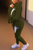 Армейский зеленый модный повседневный взрослый буквенный принт с капюшоном и воротником с длинным рукавом Обычный рукав Обычный комплект из двух предметов