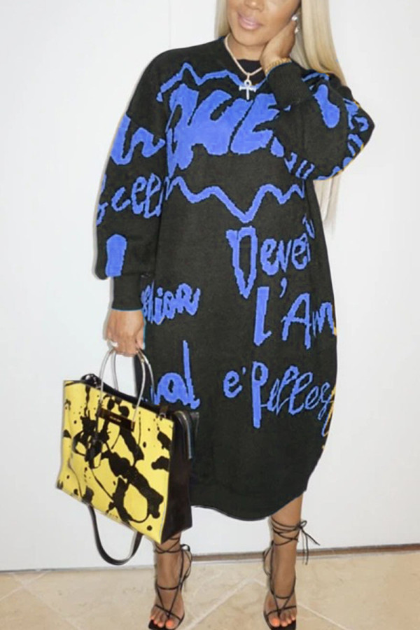 Blauwe spandex luchtlaagstof met letterprint Letter Basic O-hals Rechte jurken met lange mouwen en halfhoge kuit