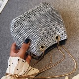 Серебряная модная сумка через плечо со стразами и цепочкой на ремешке