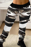Pantaloni a vita media con stampa mimetica casual alla moda in bianco nero