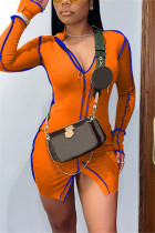 Orangefarbenes, modisches, sexy, solides Patchwork-Kleid mit Schlitz und V-Ausschnitt und langen Ärmeln