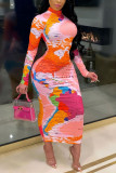 Pinkfarbene A-Linien-Kleider mit Rollkragen im britischen Stil