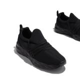 Sneakers traspiranti in tinta unita casual moda nera