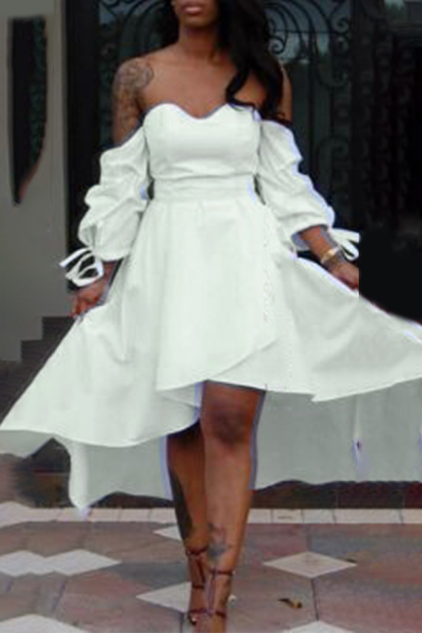 Vestidos de vestido irregular branco com babados sólidos de babados