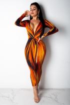 Oranje Sexy Mode Kapmouw Lange Mouwen V-hals Stap Rok Half Kuit Patchwork Print
