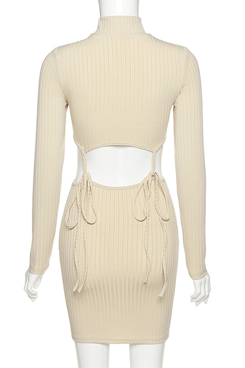 turtleneck with pencil skirt