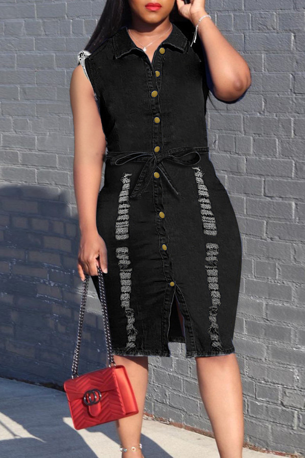 Schwarzes, modisches, lässiges, solides Basic-Jeanskleid mit Umlegekragen