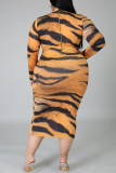 Vestido com estampa de tigre moda casual básica meia gola alta manga longa plus size