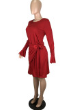 赤のエレガントなソリッドOネックドレス