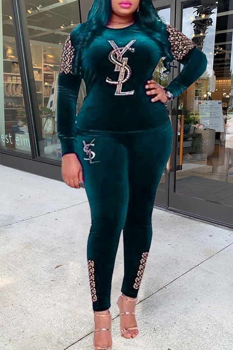 

Green Fashion Casual Hot Drilling Basic O Neck Plus Size Set