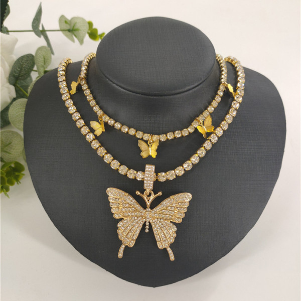 Goldmode-reizvolle Schmetterlings-Halskette