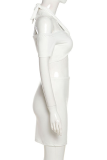 Белый сексуальный однотонный лоскутный комплект из двух предметов с открытыми плечами и короткими рукавами