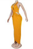 Vestido amarelo fashion sexy sólido vazado sem costas com fenda halter sem mangas