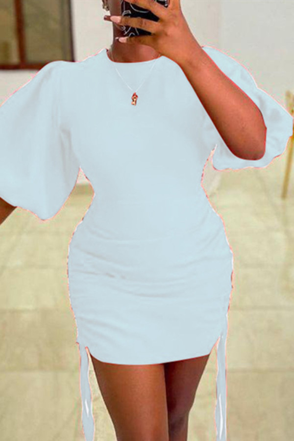 Weißes, modisches, sexy, festes, kurzärmliges Kleid mit O-Ausschnitt