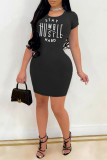Schwarzes, modisches, lässiges, kurzärmliges Kleid mit einfachem O-Ausschnitt und Buchstabendruck
