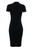 Zwarte mode casual plus size letter print gescheurde O-hals jurk met korte mouwen