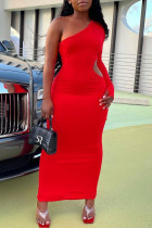 赤のセクシーなカジュアルソリッドくり抜かれた斜めの襟の長袖のドレス