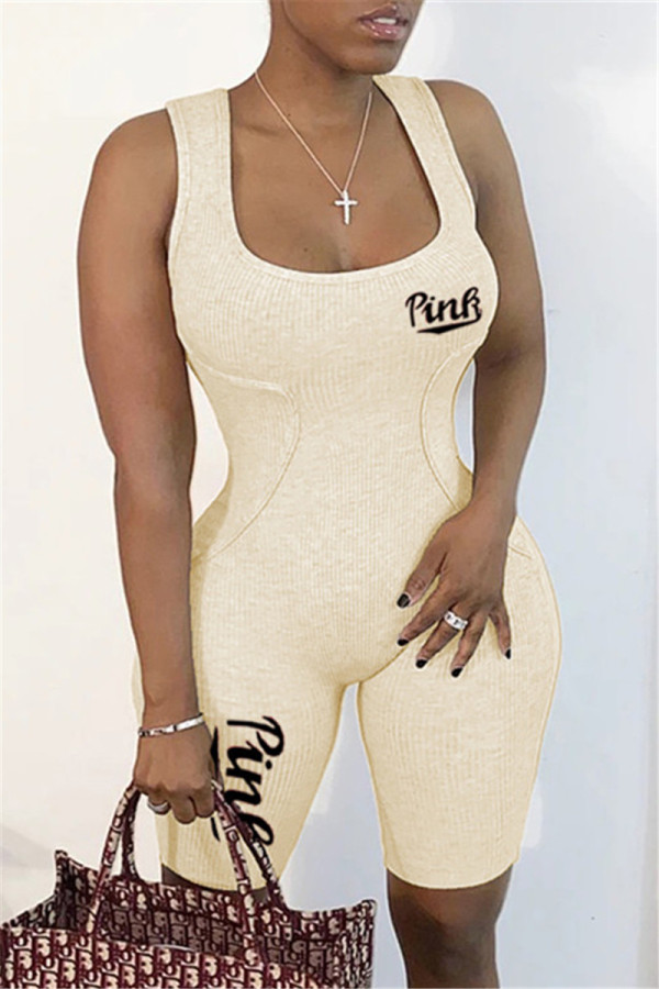 Macacão skinny básico cáqui moda esportiva com estampa de letras decote em U
