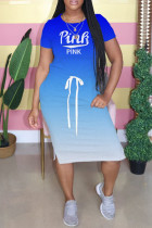 Синее модное повседневное платье с коротким рукавом и круглым вырезом с буквенным принтом и постепенным изменением