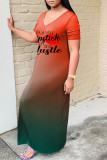 Grönt mode Casual Gradvis ändra brevtryck Basic V-ringad kortärmad klänning