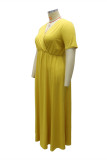 Vestido amarelo moda casual plus size sólido básico decote em V manga curta