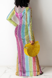 Flerfärgad sexig randig mesh-klänning med huva i krage