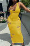 Gelbes Mode-reizvolles festes zerrissenes ausgehöhltes Weste-Kleid mit V-Ausschnitt