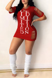 Vestido casual fashion vermelho com estampa de letras rasgado e manga curta