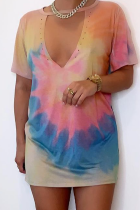 Прямые платья с цветным принтом в стиле пэчворк с V-образным вырезом