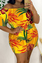 Yellow Fashion Casual Print Basic Off the Shoulder Plus Size Romper