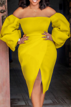 La rappezzatura solida sexy gialla fuori dai vestiti irregolari dal vestito dalla spalla