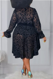 Schwarzes, sexy, durchsichtiges, unregelmäßiges Kleid mit O-Ausschnitt und Punkten in Übergröße
