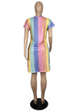 Vestido de manga curta casual com estampa listrada cor de arco-íris básico decote em V
