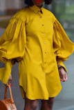 Top con colletto ripiegato e piega in patchwork solido elegante giallo alla moda