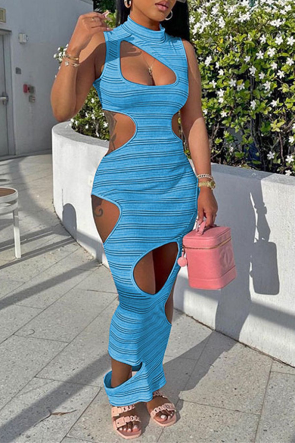 Blaue Mode, sexy, gestreifter Druck, ausgehöhlt, halbes ärmelloses Kleid mit Rollkragen