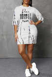 Weißes, modisches, lässiges, kurzärmliges Kleid mit einfachem O-Ausschnitt und Buchstabendruck