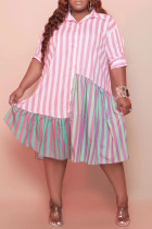 Розовое модное платье-рубашка больших размеров в полоску с принтом в стиле пэчворк и отложным воротником (без пояса)