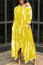 Robes de robe irrégulières asymétriques à col rond et à imprimé de style britannique jaune