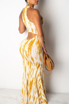 Желто-белые сексуальные выдолбленные лоскутные прямые платья с лямкой на шее и белым принтом