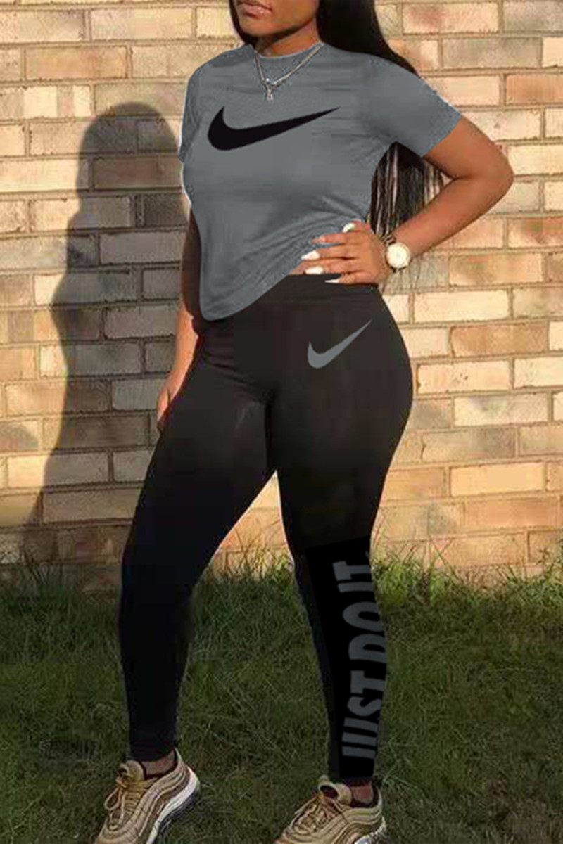 

Grey Fashion Sportswear Print Basic O Neck Short Sleeve Two Pieces